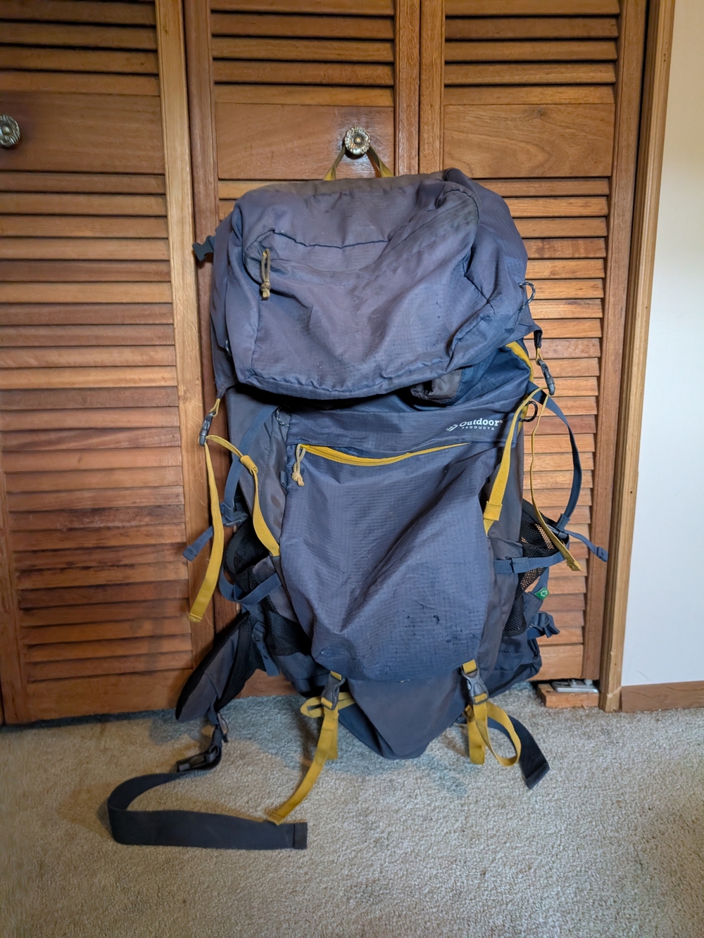 Men's Large Gray Hiking Backpack with Yellow Accents